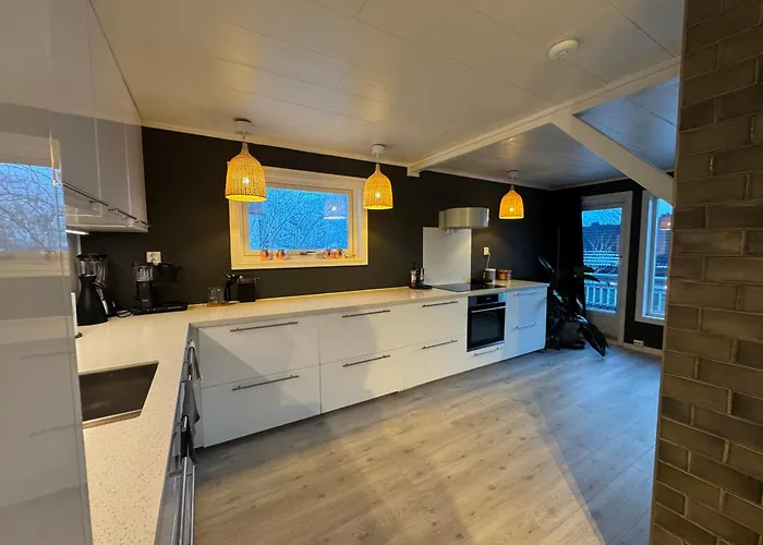 Northbound Sea View Retreat Sortland